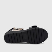 HP Ladies Comfort Wedge Sandal Noa HPL01518 Black Cream HL291, sole view with cream straps and ridged black platform.