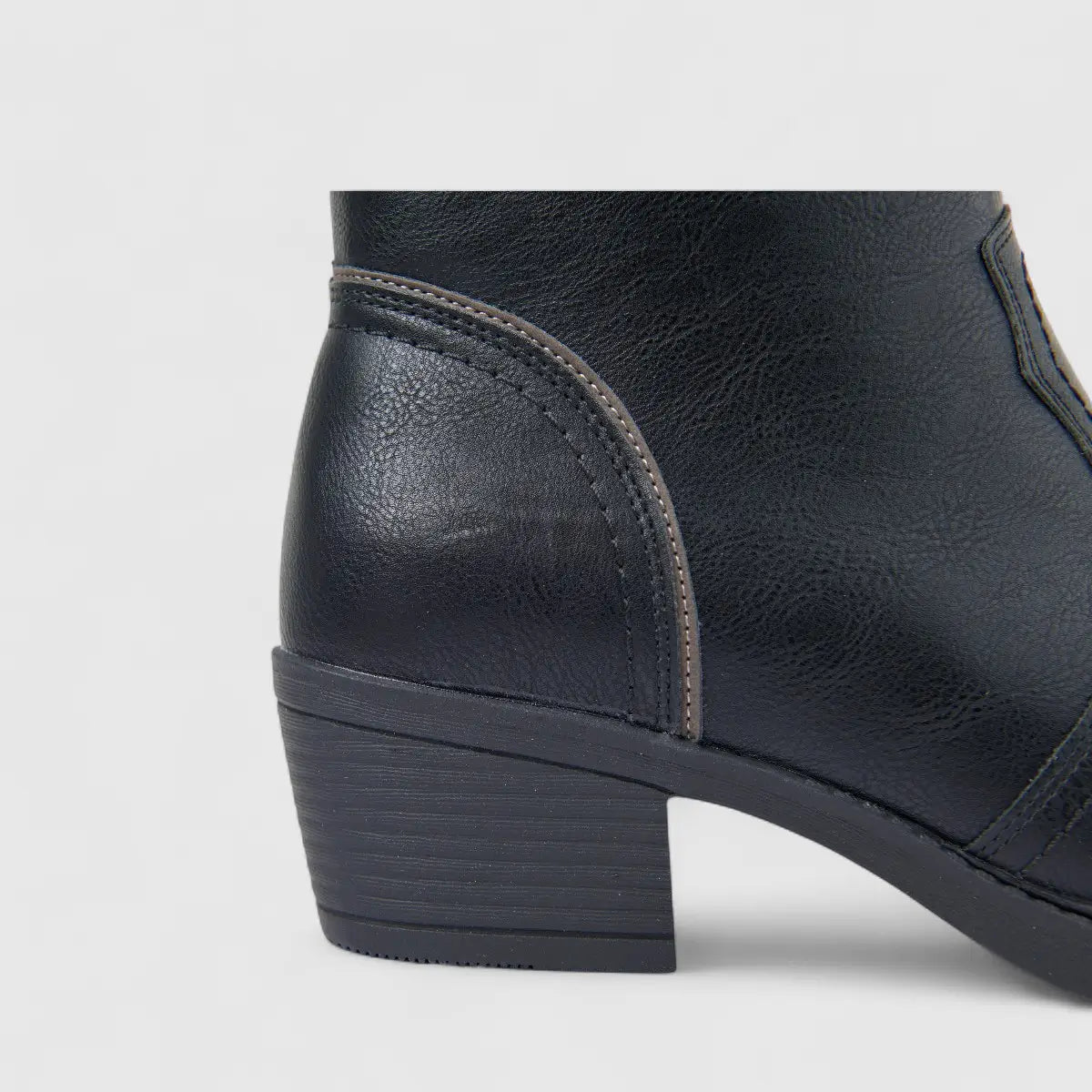 Hush Puppies Soft Style Soft Haruka Ladies Ankle Boot SSL01635 Black DK6
