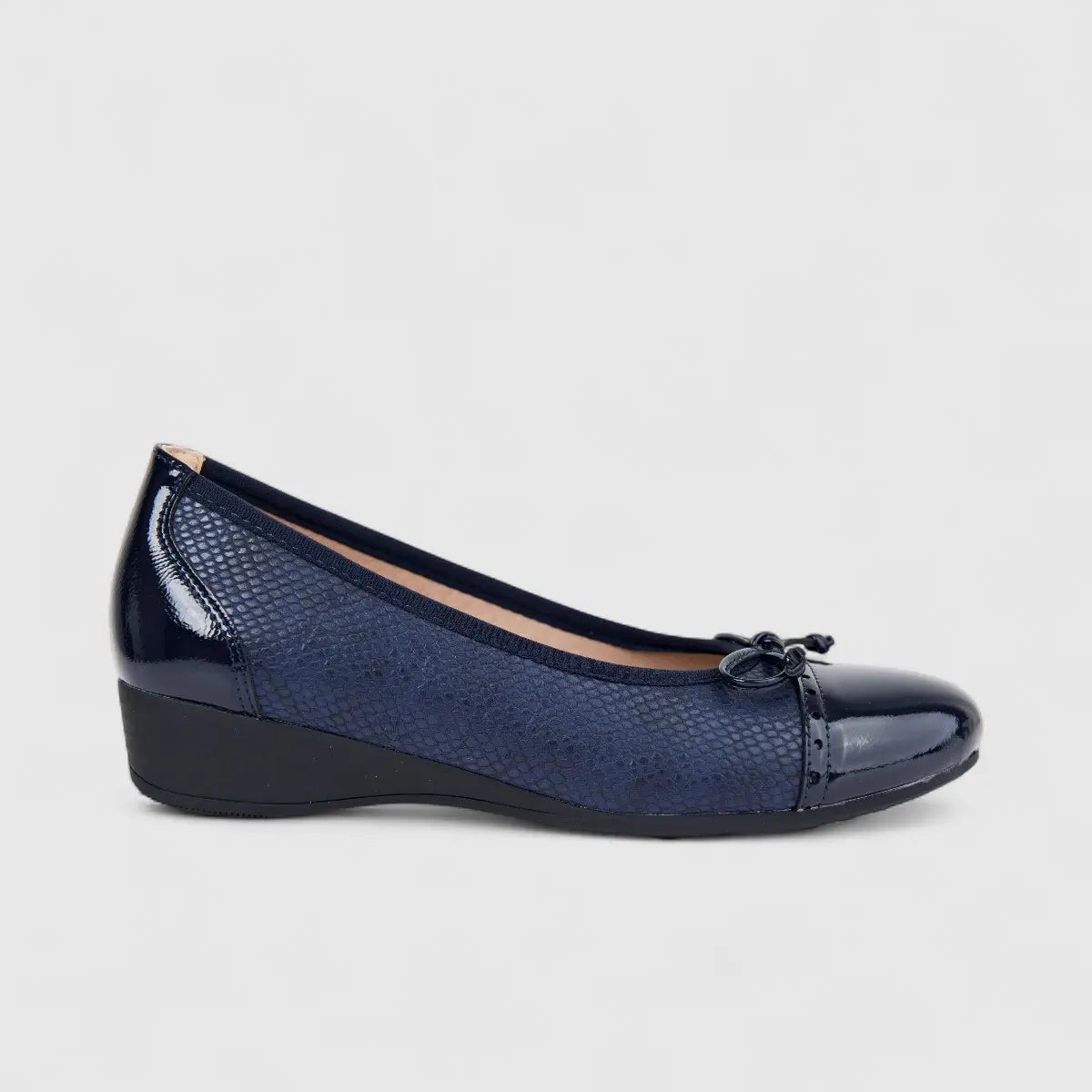 Hush Puppies Soft Style Soft Rishon Bow Ladies Comfort Wedge SSL01617 Navy SS350