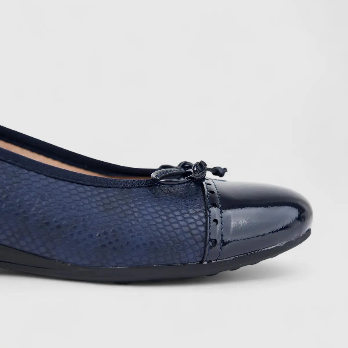 Hush Puppies Soft Style Soft Rishon Bow Ladies Comfort Wedge SSL01617 Navy SS350