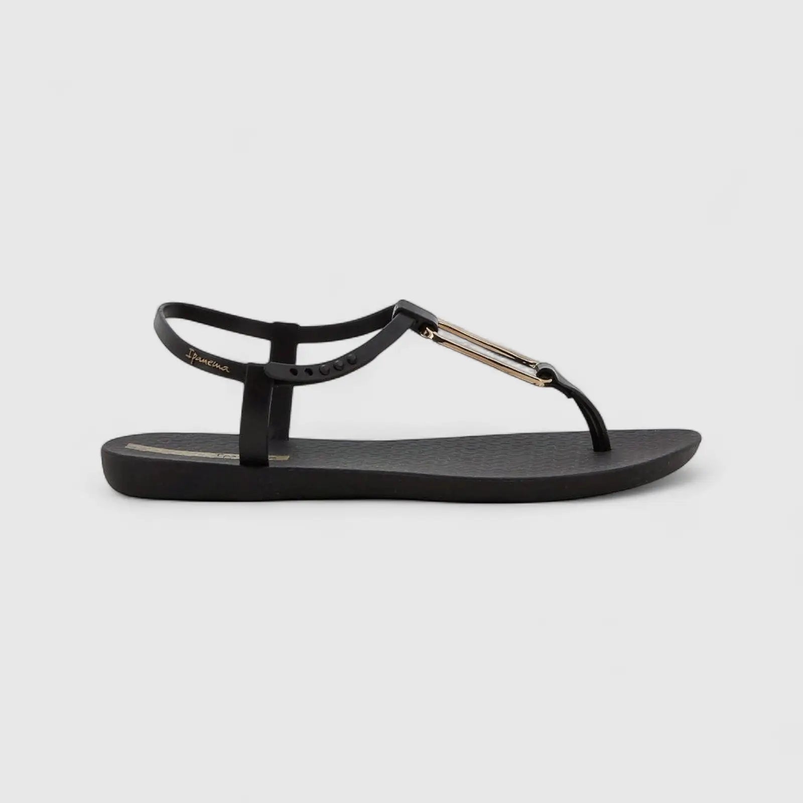 Ipanema Class Modern Sandal 2 Black GIL83768 IL153