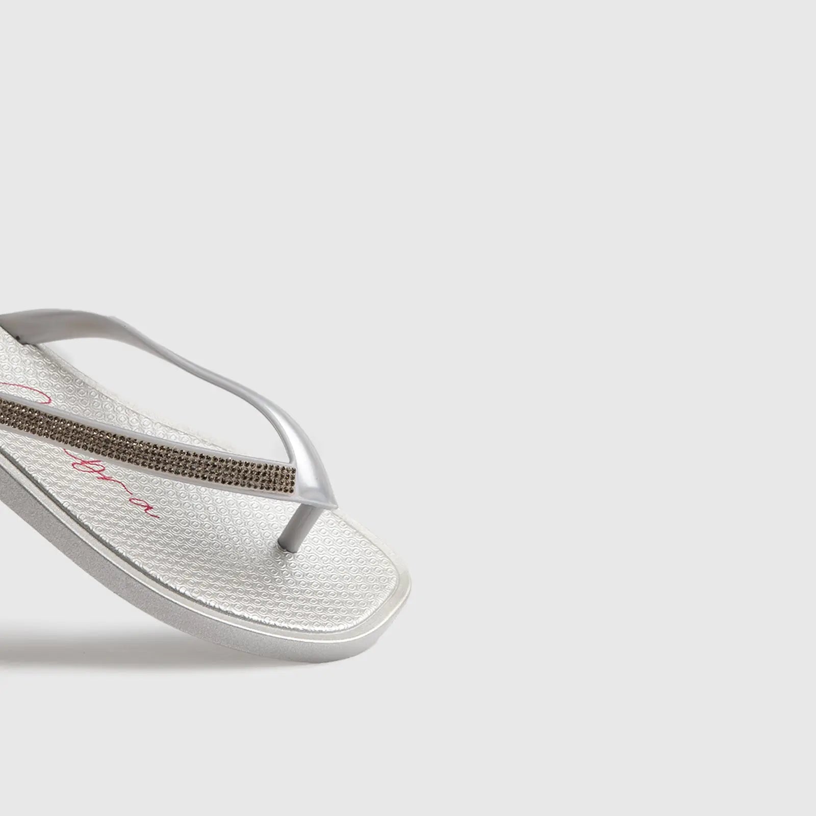 Ipanema Celebra Thong Grey Silver 27094 Sandals | familyshoecentre