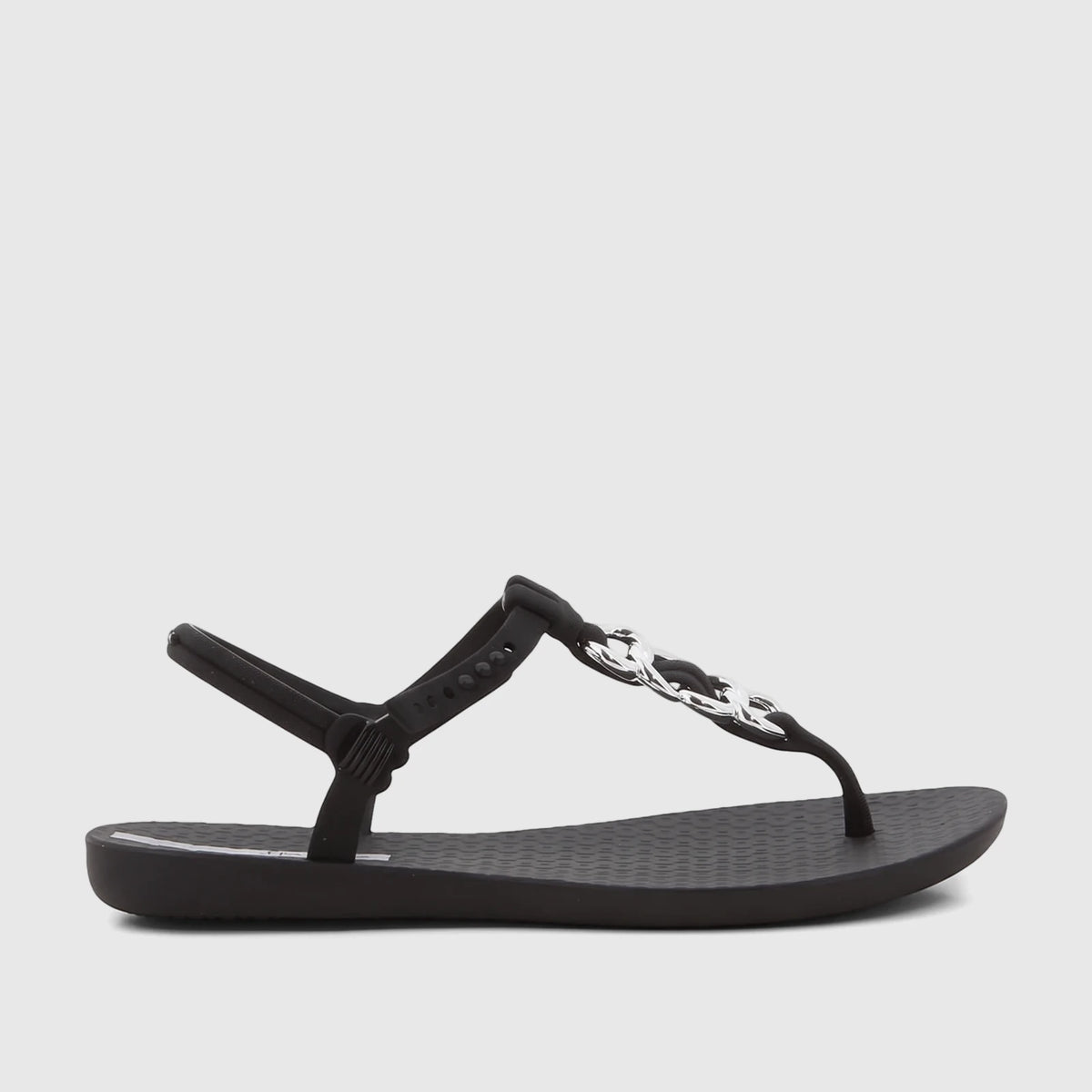 Black Ipanema Class Lizz women's sandal with silver chain embellishment on a thong strap, shown in a side view.