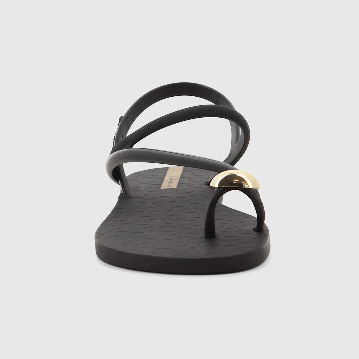 Black Ipanema Glam Ring Sandal GIL27378 with gold-tone ring detail and textured sole, shown from a front-angled view.