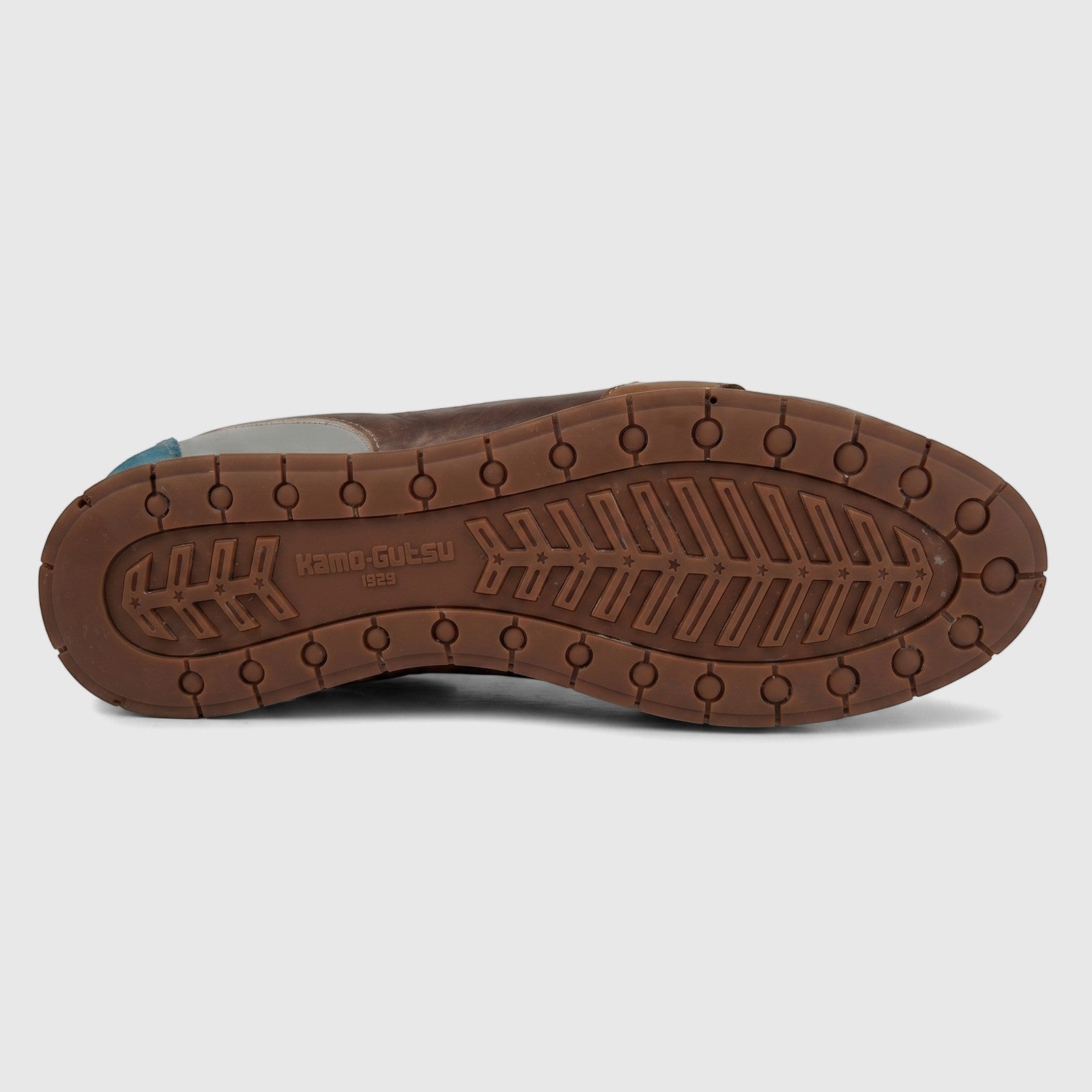 Kamo-Gutsu Men's Leather Sneaker Tifo 017 brown multi. Close-up view of the textured rubber sole with brand logo.