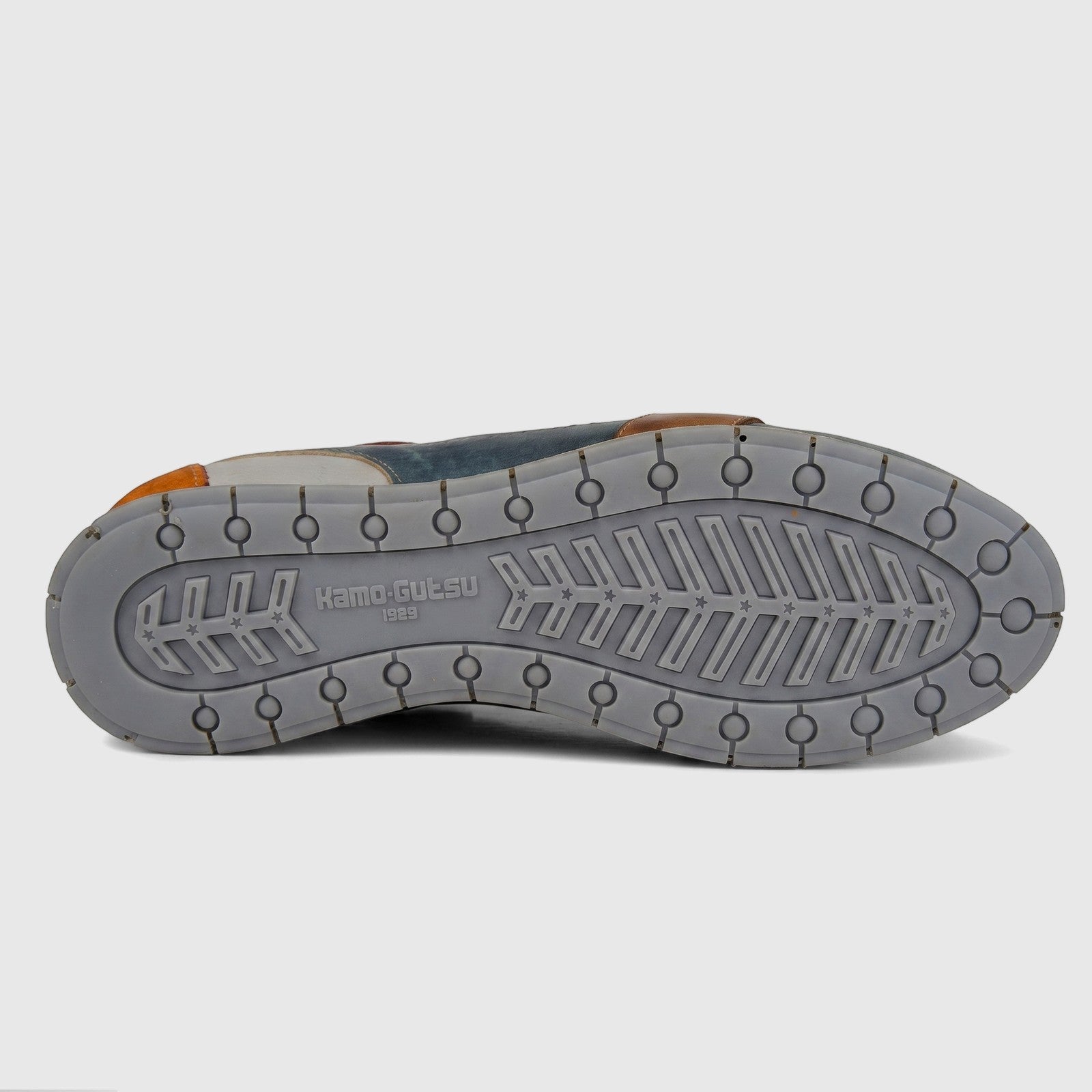 Kamo-Gutsu Men's Leather Sneaker Tifo 017 with a gray rubber sole and multi-colored navy and orange leather upper, shown