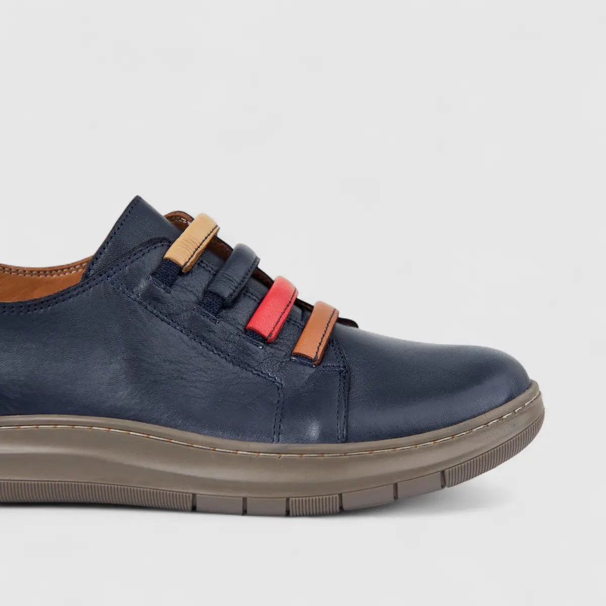 Karyoka Ladies Leather Comfort Casual Shoe 7161 Navy KS90
