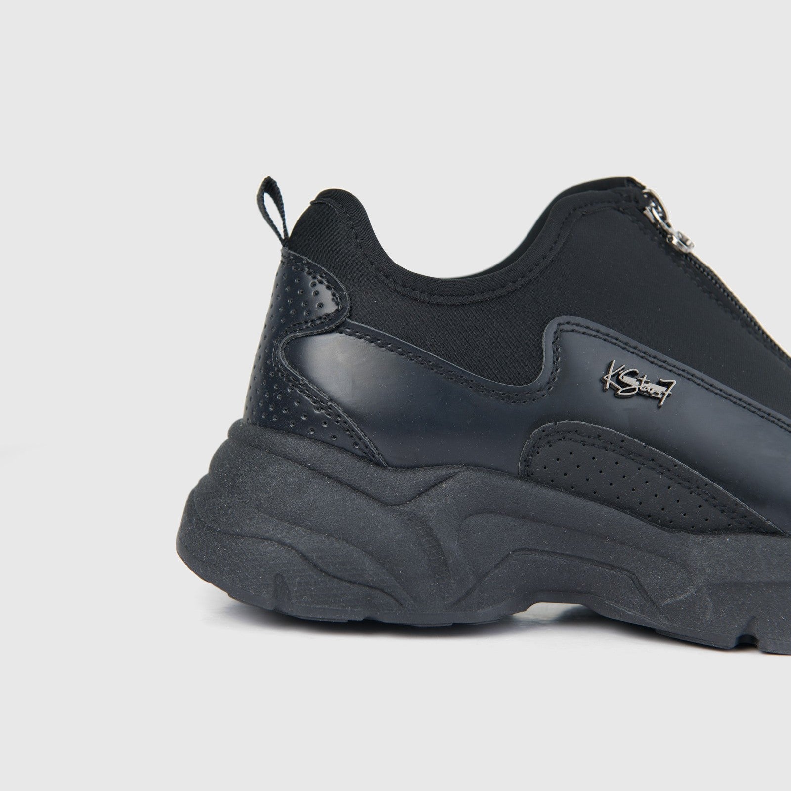 Klevas Ladies Sneaker K7726L Velvet Black Mono KL19 side view with black upper, perforated panels, chunky sole.