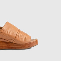 Leather Comfort Wedges Tan 8385 Sandals | familyshoecentre
