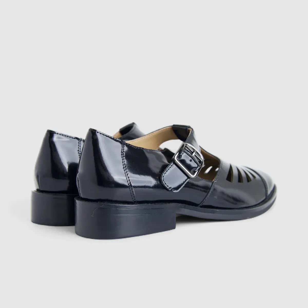 Morbido Ladies Leather Fisherman Sandal Black PON009