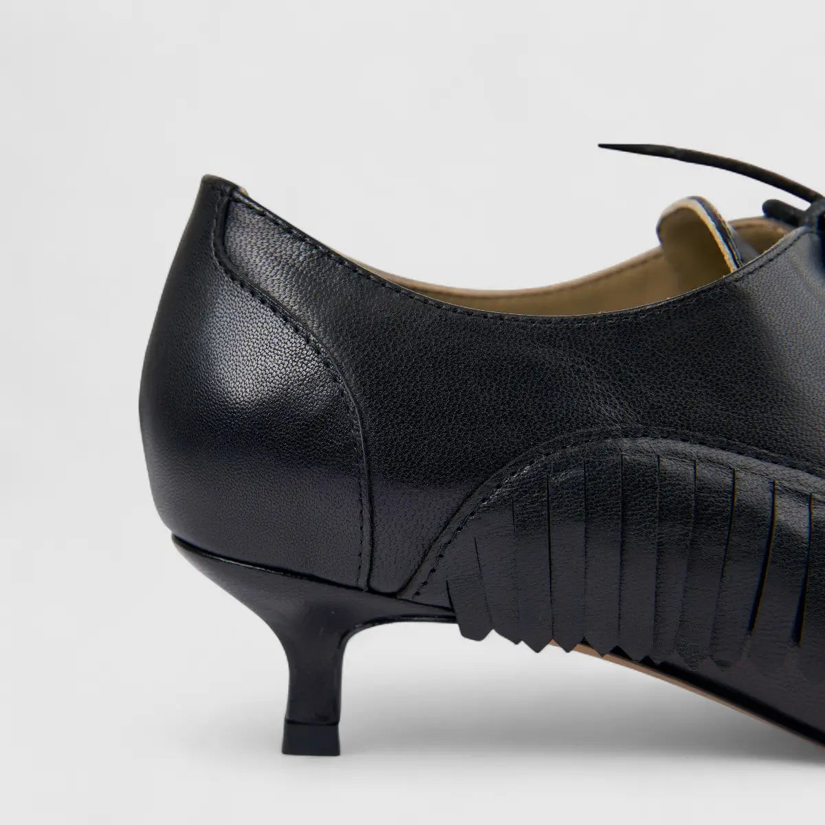 Morbido Ladies Leather Lace Up Shoe With Kitten Heel PON017