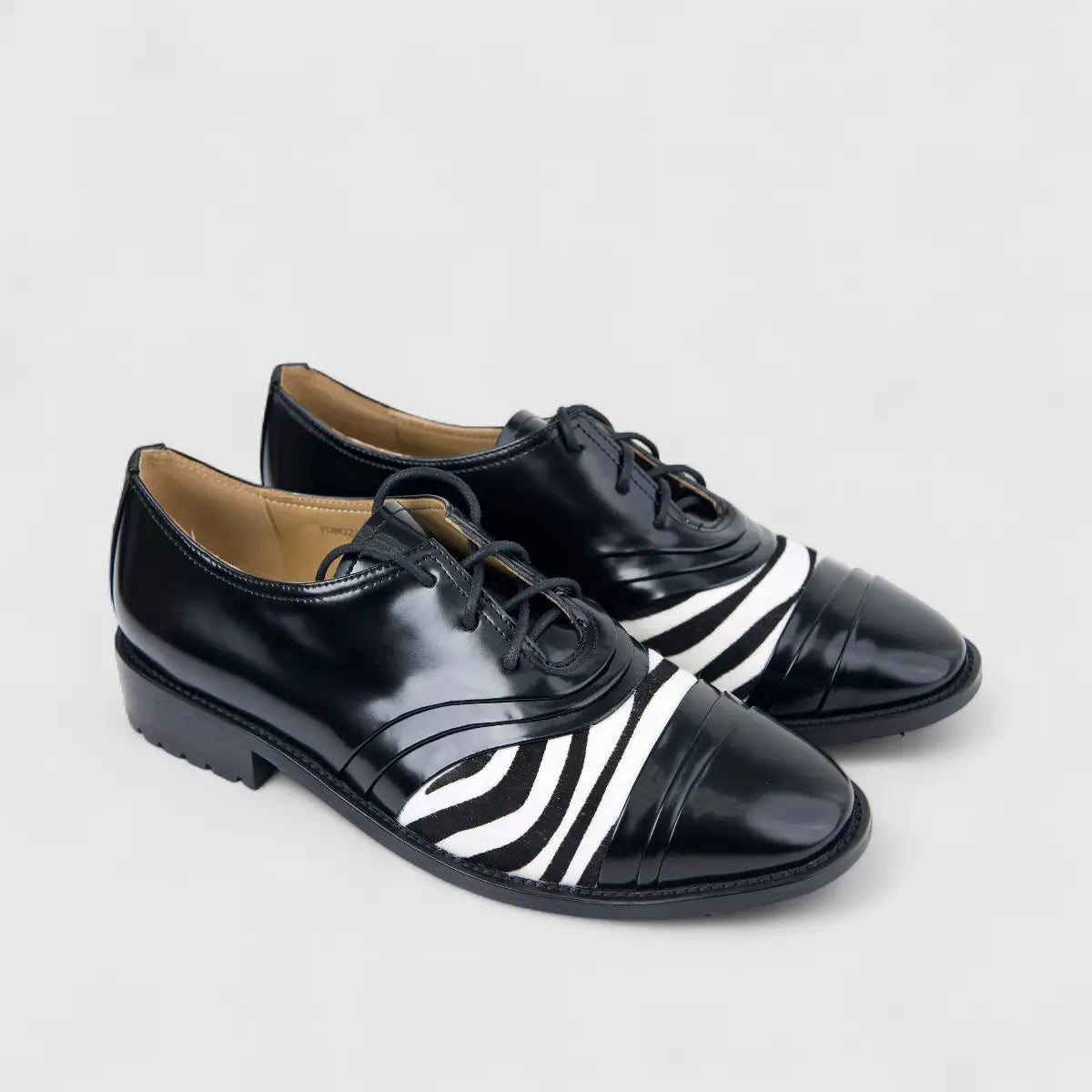 Morbido Ladies Leather Lace Up Shoe Zebra Print Black/White PON023