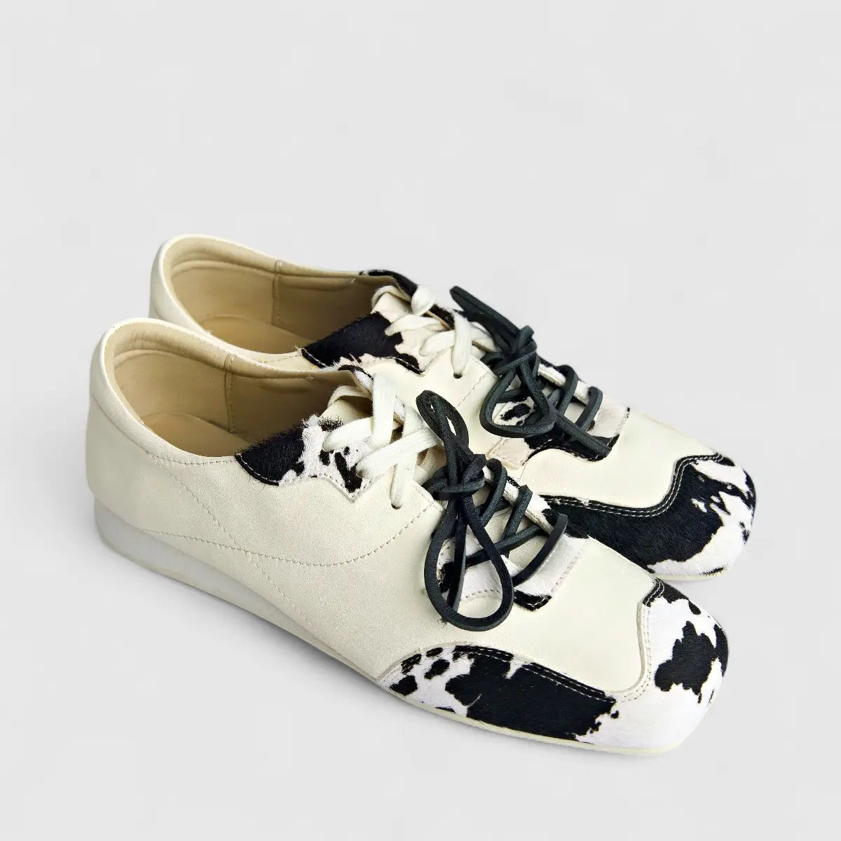 Morbido Ladies Leather Pump White Black Horse Hair PON002