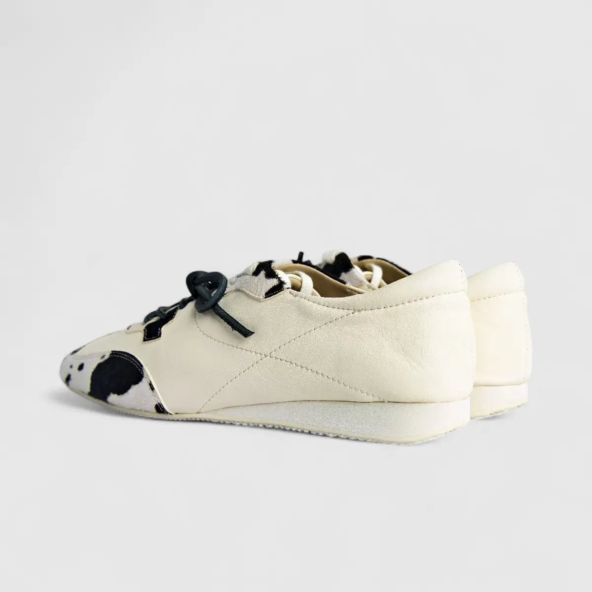 Morbido Ladies Leather Pump White Black Horse Hair PON002