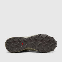 Sole view of a Salomon Men's Sneaker Speedcross 6 492001, featuring a dark gray rugged Contagrip outsole with a red Salomon