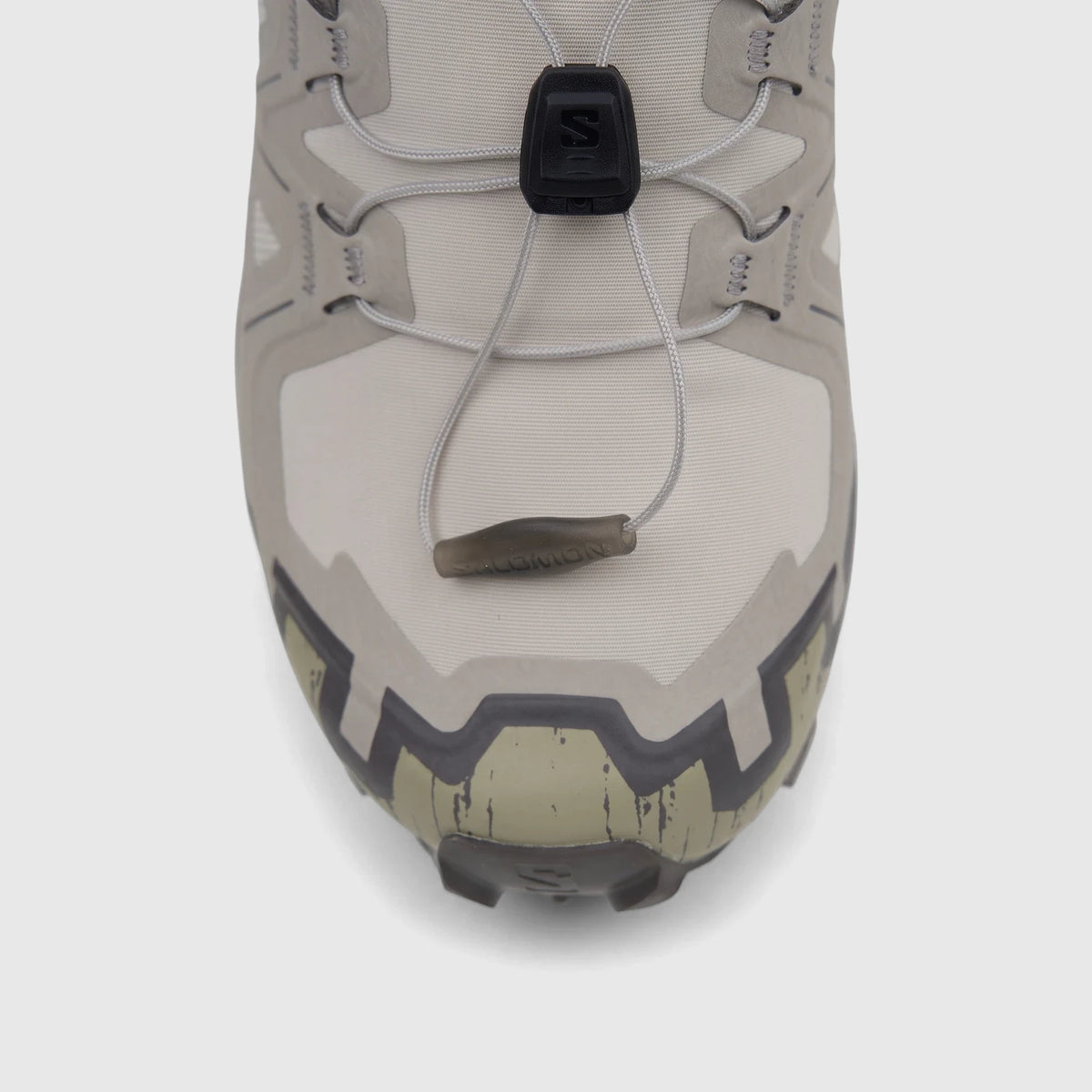 Close-up front view of Salomon Men's Speedcross 6 sneaker in silver cloud, paloma, and slate green colors.