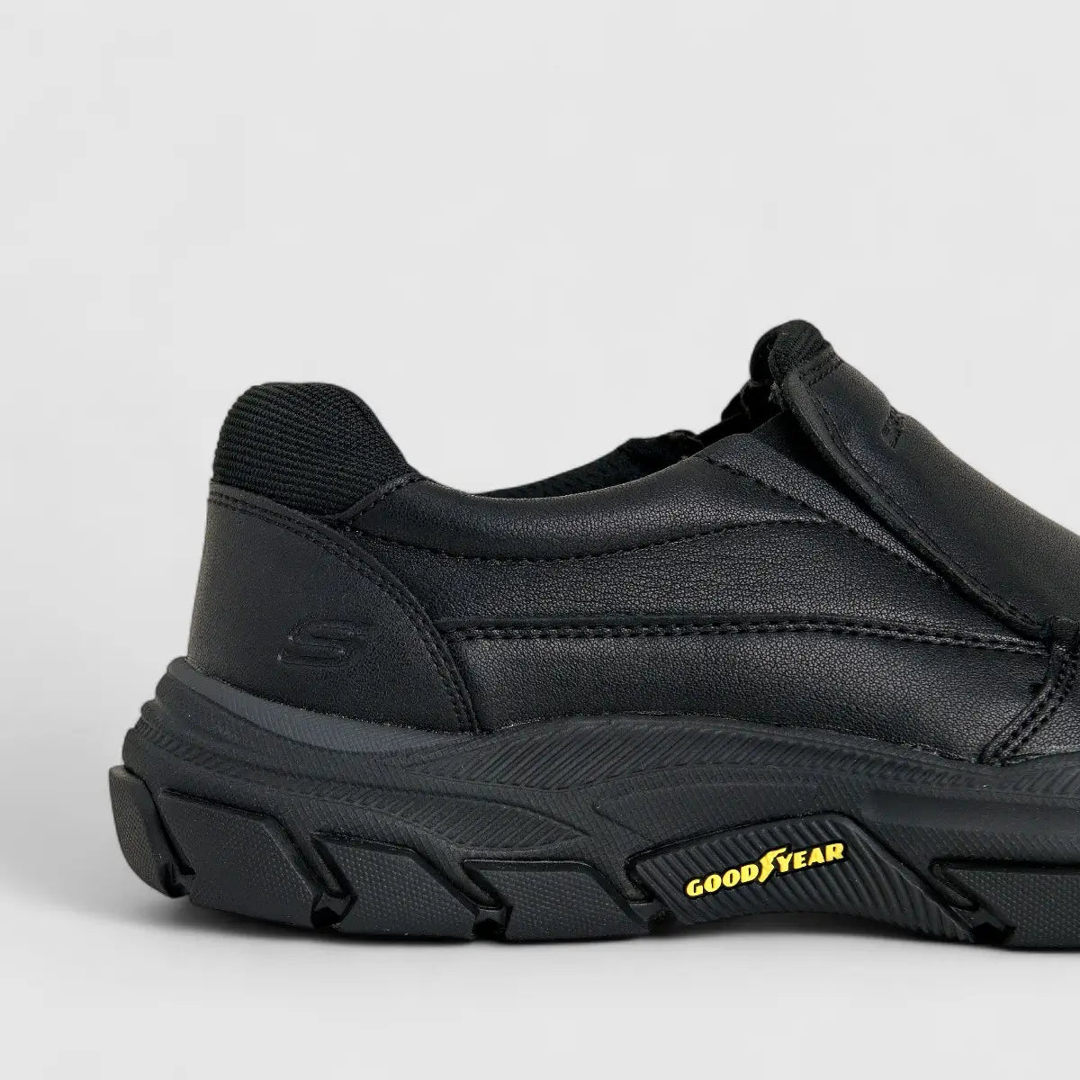 Skechers Men's Comfort Slip On Respected 204321 Black SM103