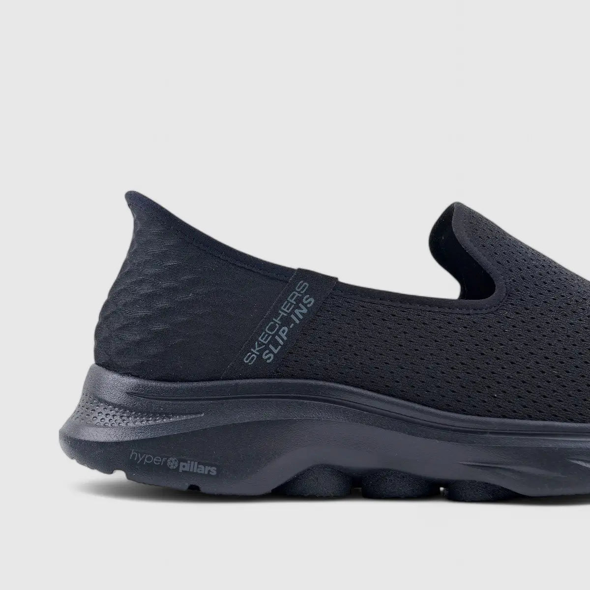 Skechers Mens Go Walk 7 Black 216551 Sneakers | familyshoecentre
