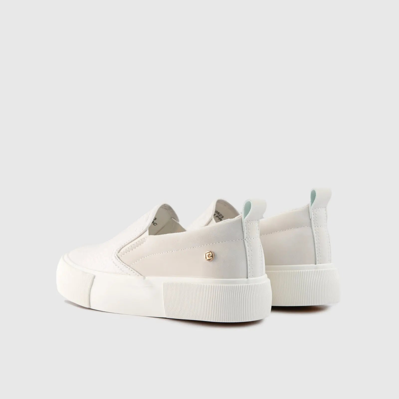Slip On Sneaker White 10523 Sneakers | familyshoecentre