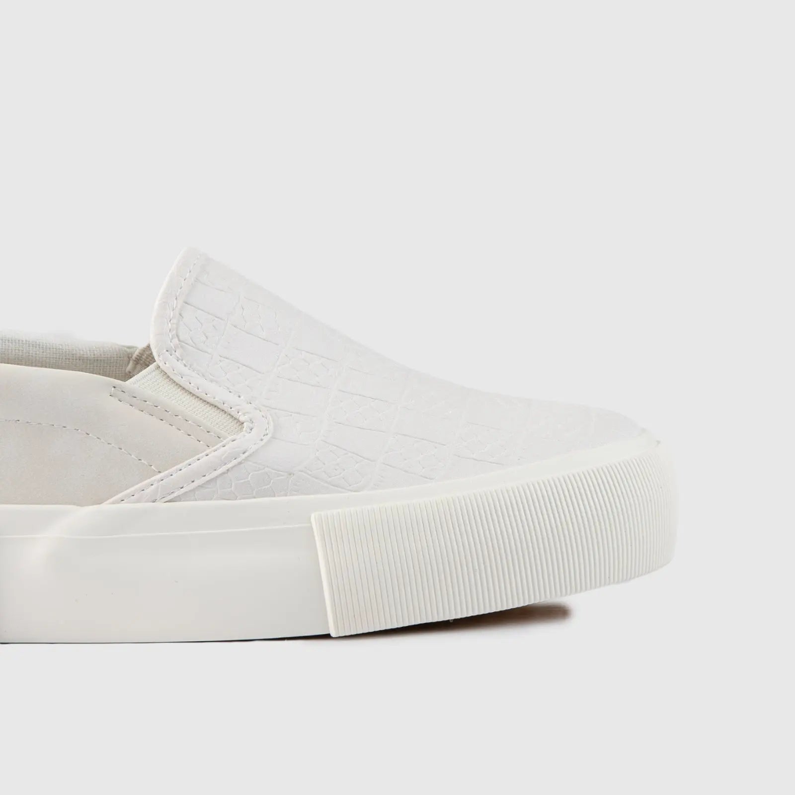 Slip On Sneaker White 10523 Sneakers | familyshoecentre