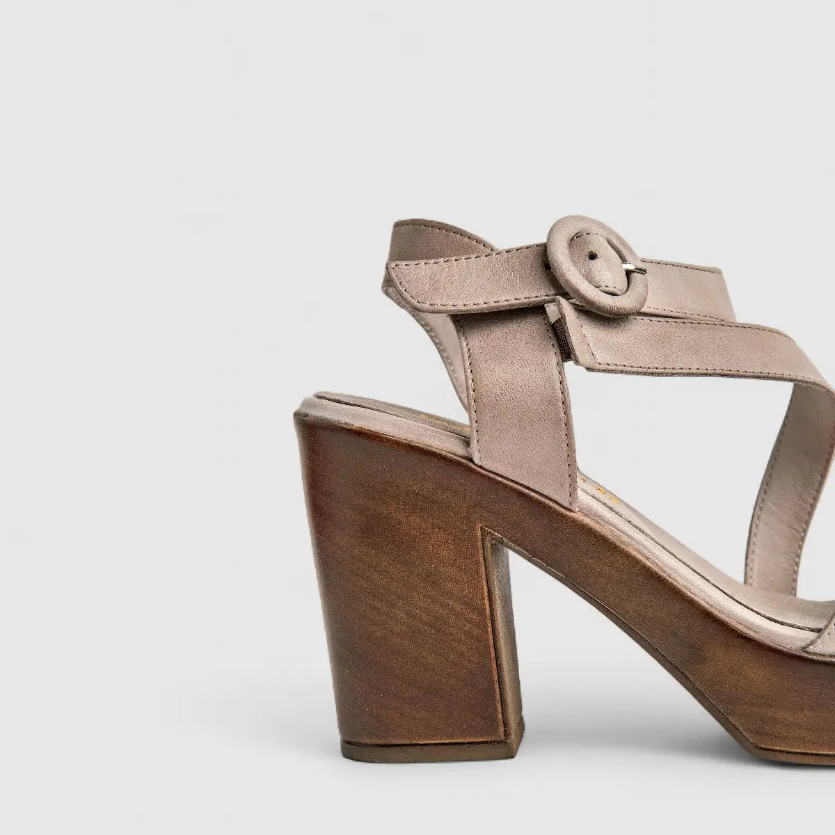 Sofia Mare Ladies Leather Comfort Block Heel Sandal 11818 Beige SF81