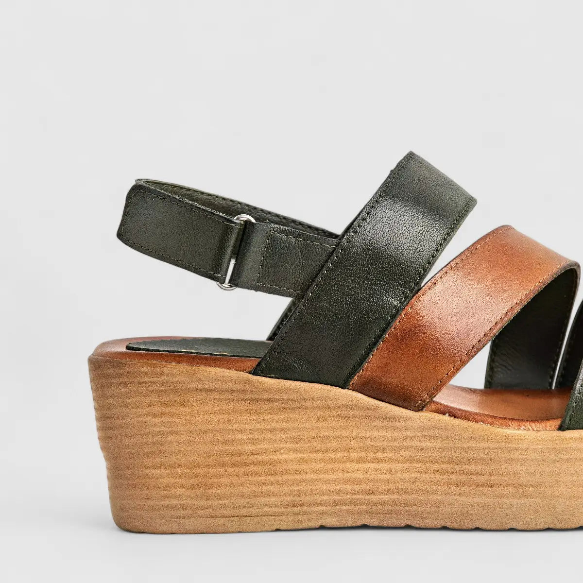 Sofia Mare Ladies Leather Comfort Sandal 11858 Tan Multi SF86