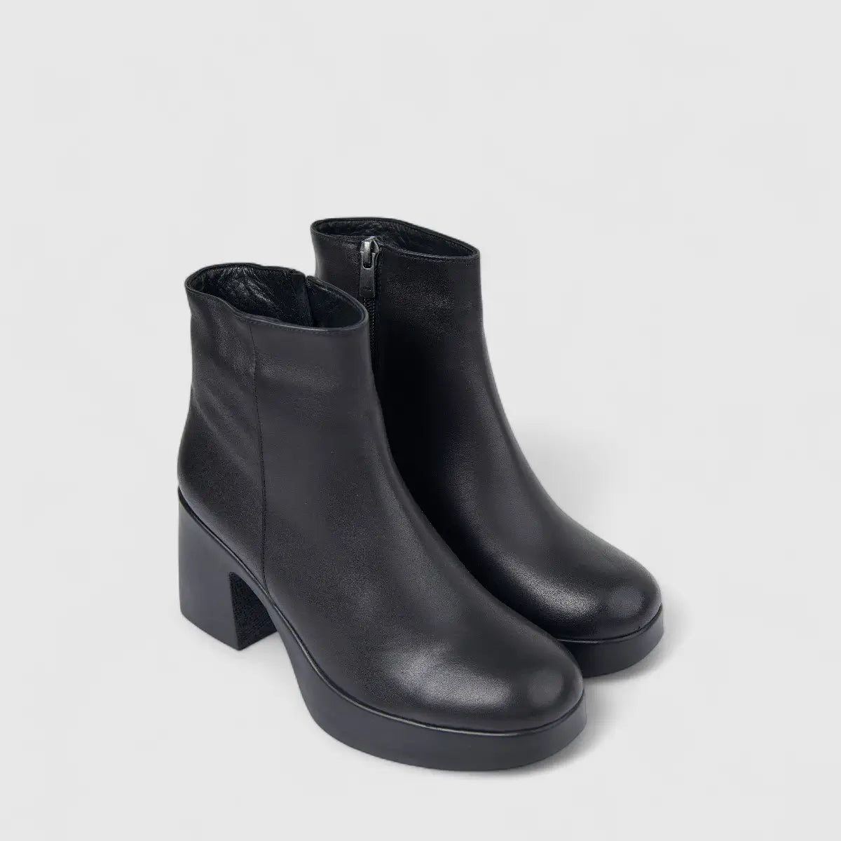 Sofia Mare Ladies Leather Ankle Boot With Block Heel 11079 Black SB85