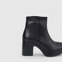 Sofia Mare Ladies Leather Ankle Boot With Block Heel 11079 Black SB85