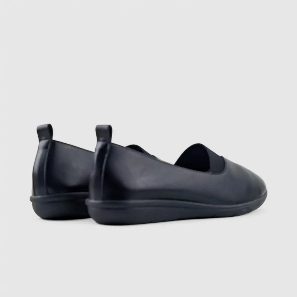 Soft Style By Hush Puppies Cara Pump Black 01534 Pumps | familyshoecentre