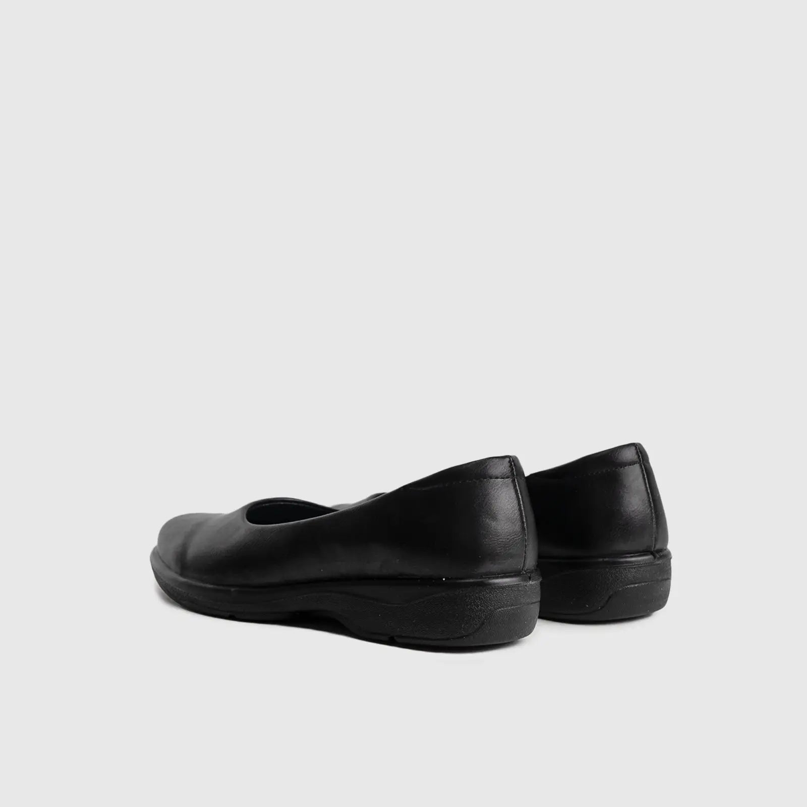 Soft Style Jasmine Pump SSL01241 Black Pumps | familyshoecentre