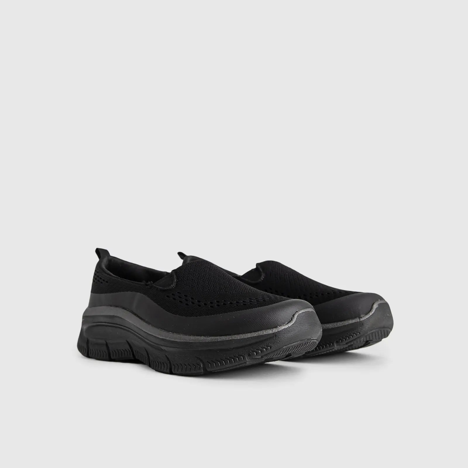 SKECHERS 158579 BLACK Sneakers | familyshoecentre