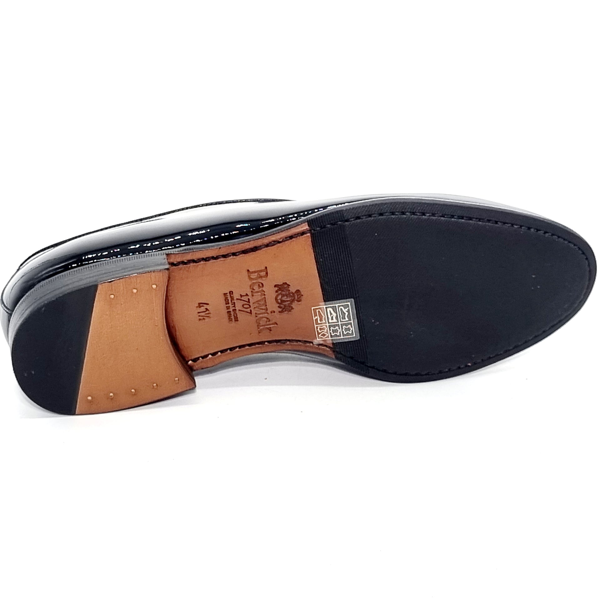 BERWICK 5210 BLACK PATENT Oxfords | familyshoecentre