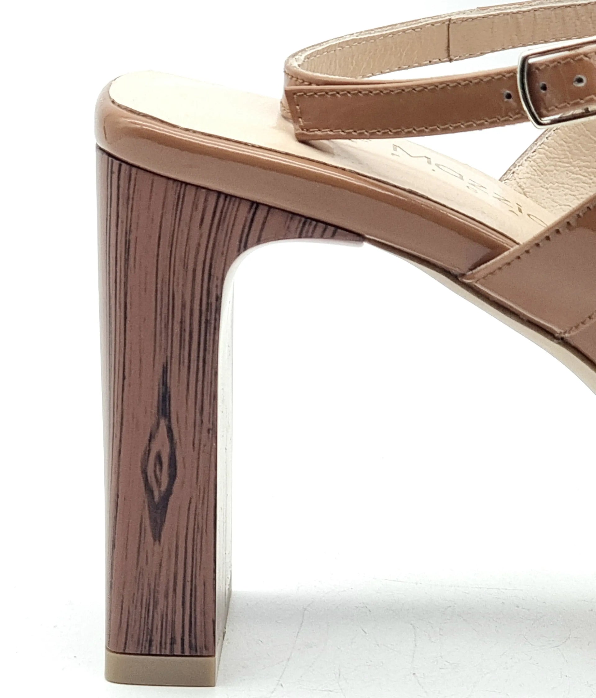 DM A 700 BROWN Sandals | familyshoecentre