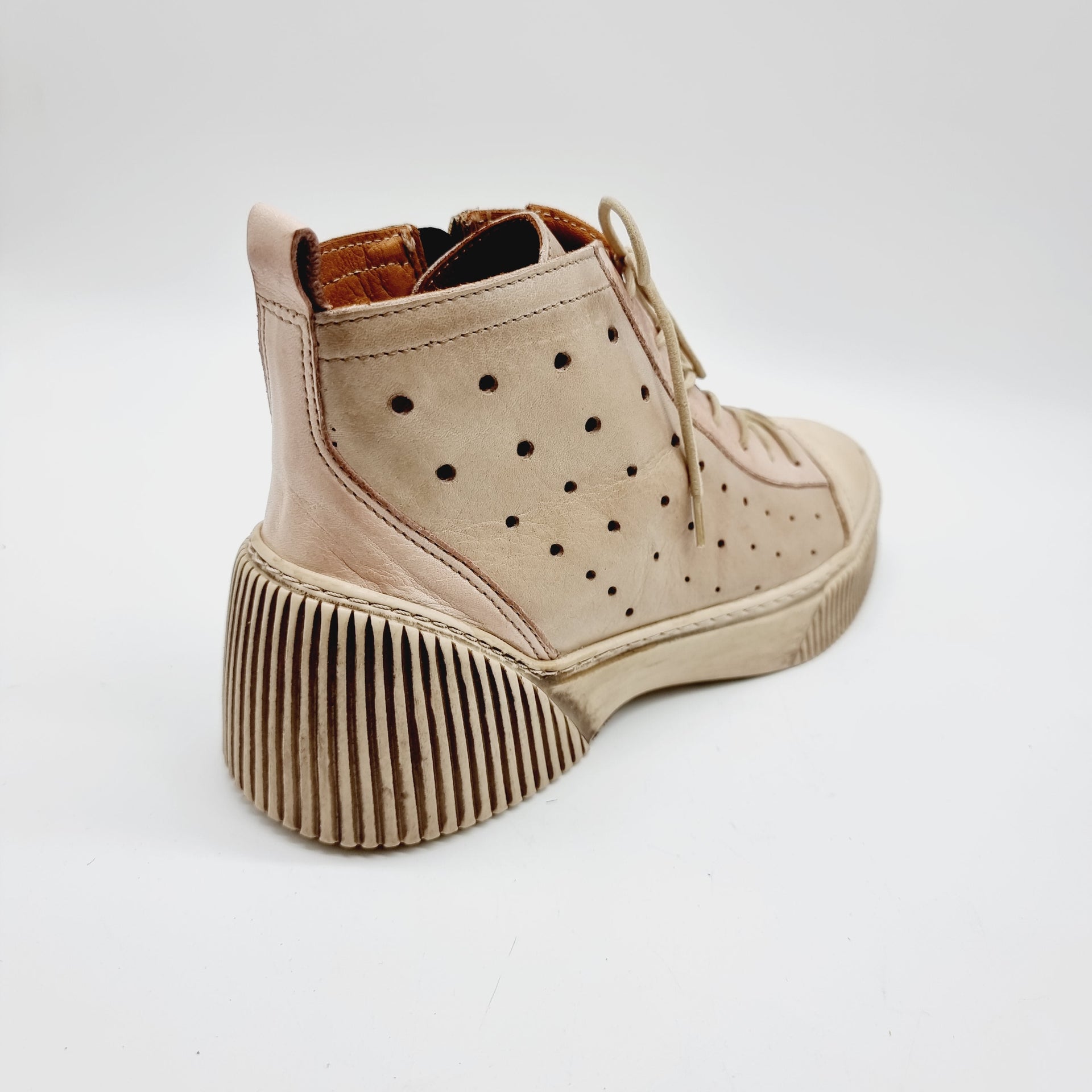 KAR 2563 BEIGE Sneakers | familyshoecentre