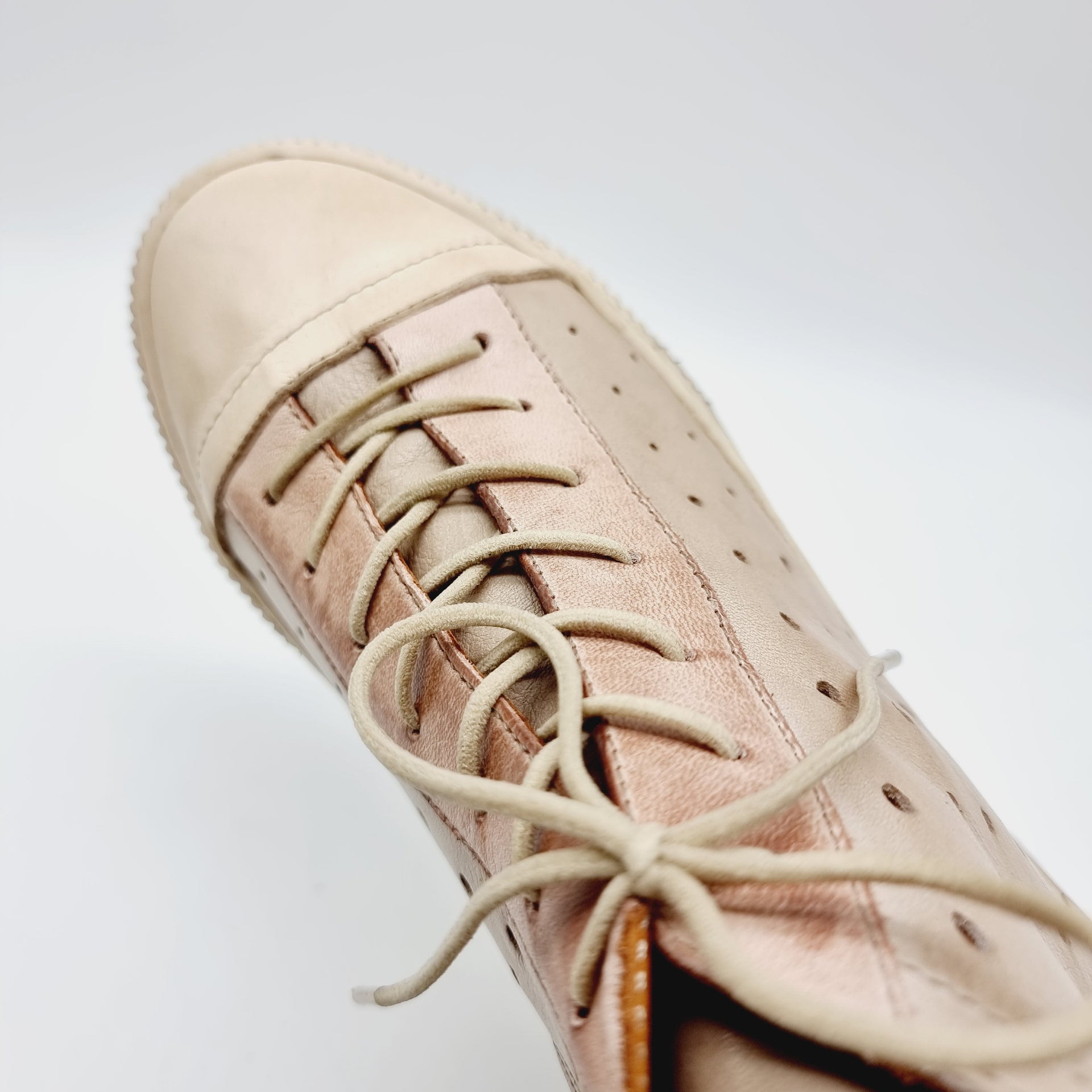 KAR 2563 BEIGE Sneakers | familyshoecentre