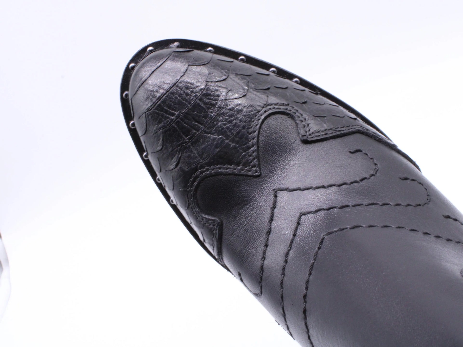 MAR030 BLACK-SNAKE Boots | familyshoecentre